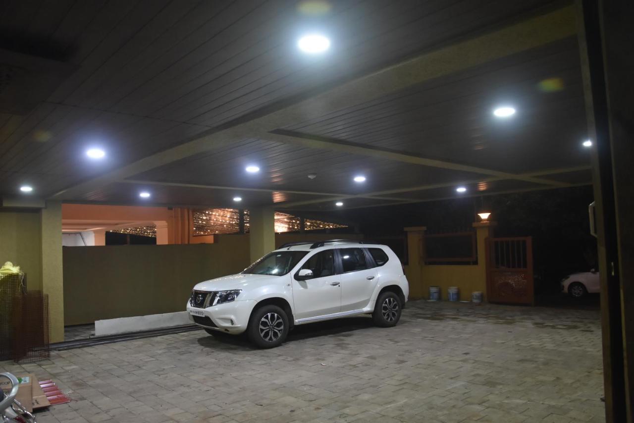 Hotel Regal Panhala Residency Esterno foto