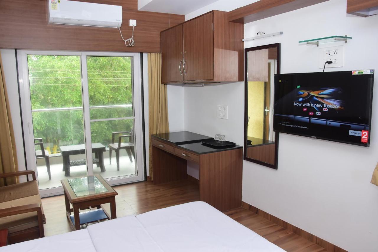 Hotel Regal Panhala Residency Esterno foto